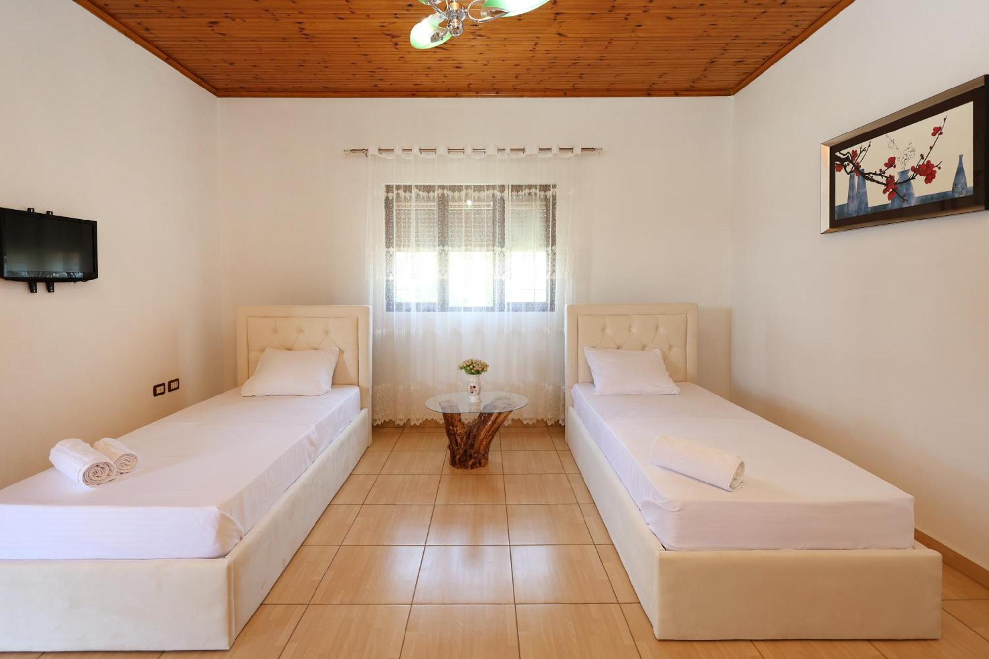 Villa Kevin Berat Buitenkant foto