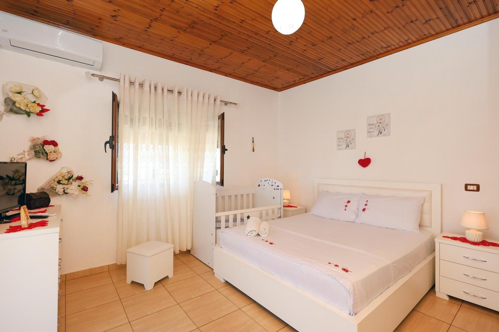 Villa Kevin Berat Buitenkant foto
